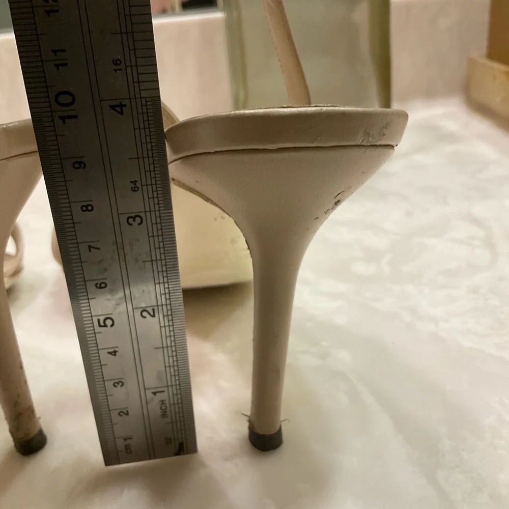 Gunmetal Nude Leather Sandals, Back Ankle Strap. 3.5” heel, Goes w/ all, Sz 8.5 - Picture 14 of 14